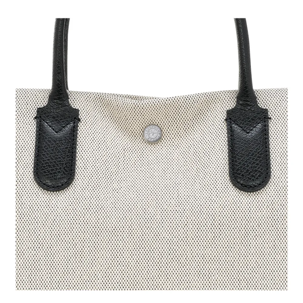 Essential M Tote bag