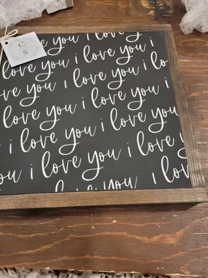 Chalked Signs - I love you