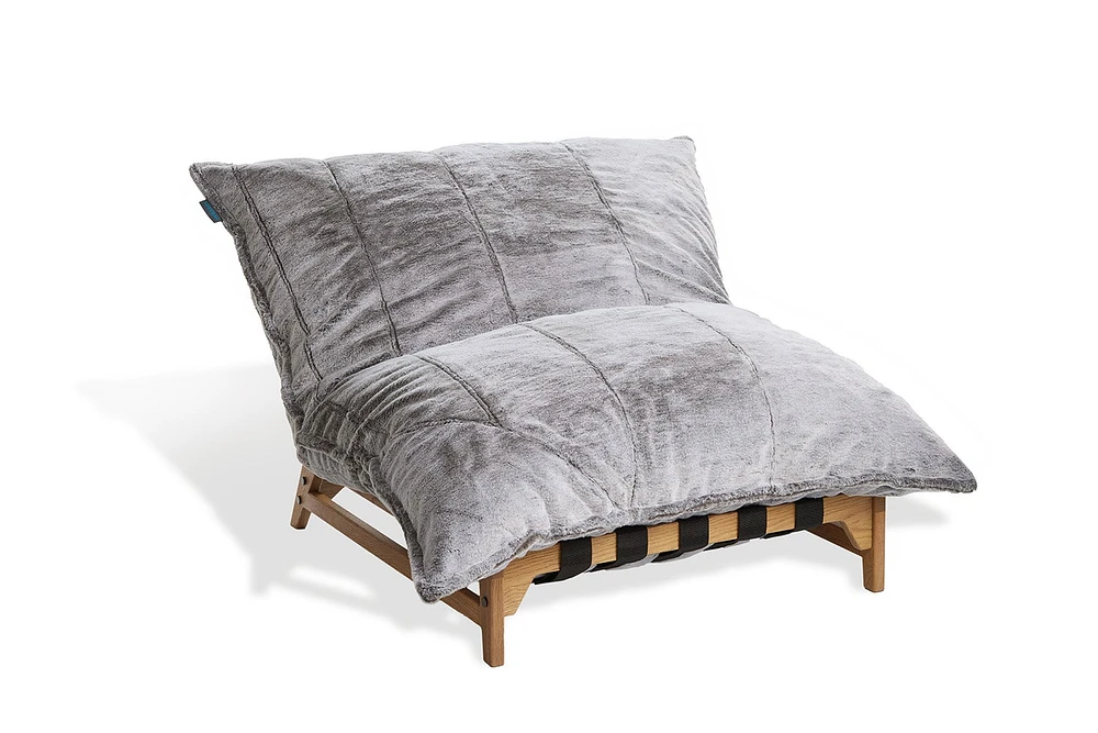 PillowSac Accent Chair: Charcoal Wombat Phur