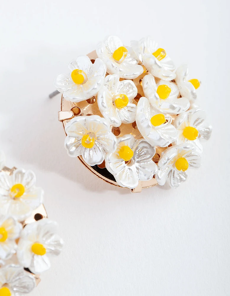 White Daisy Bouquet Stud Earrings