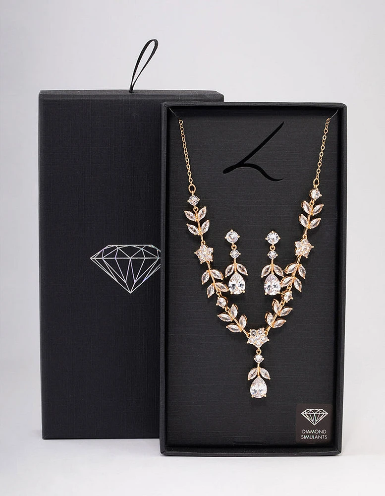 Gold Floral Earrings & Necklace Set