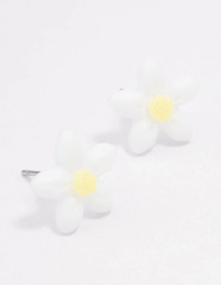 White Daisy Stud Earrings