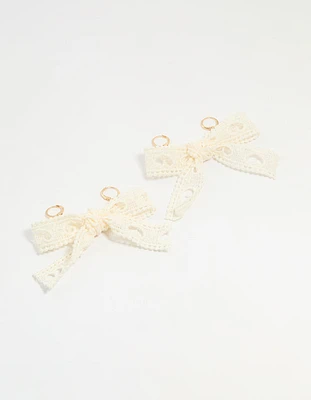 Cream Lace Fabric Bow Shoe Charm Set