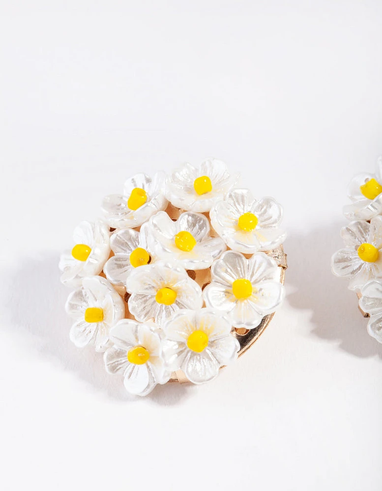 White Daisy Bouquet Stud Earrings