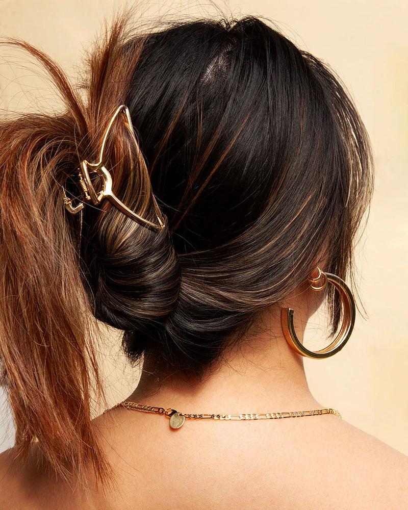 Gold Outline Claw Hair Clip