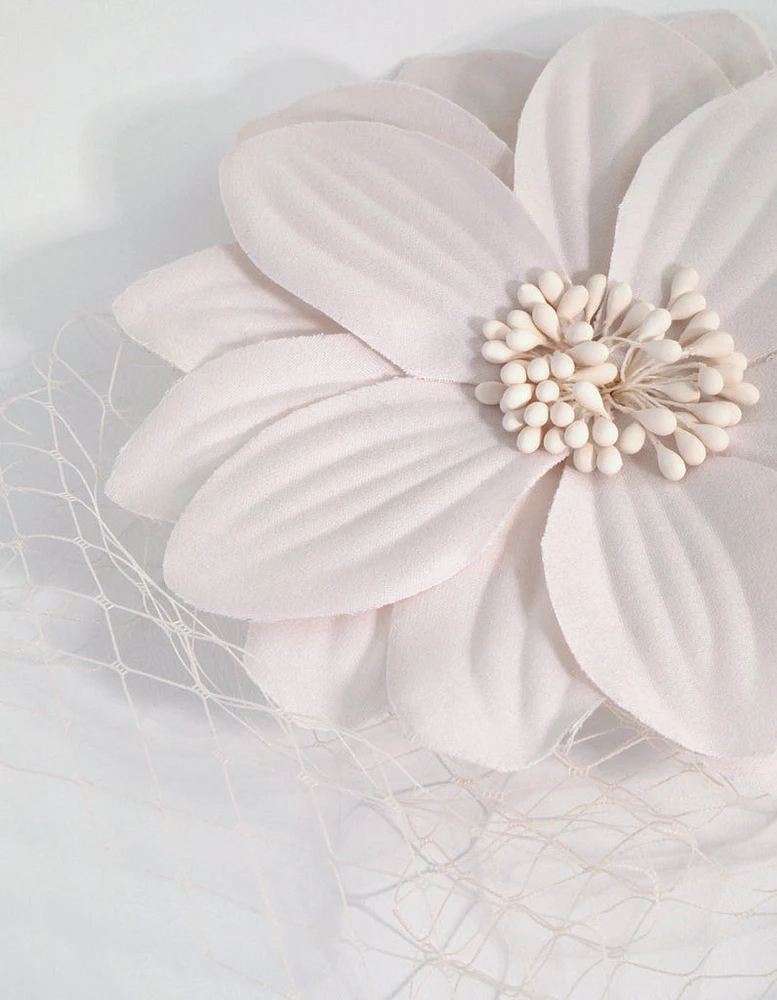 Mesh Detail Blush Flower Clip