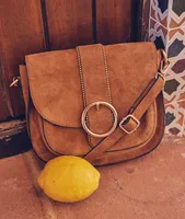 Sac besace en cuir velours camel Jordan