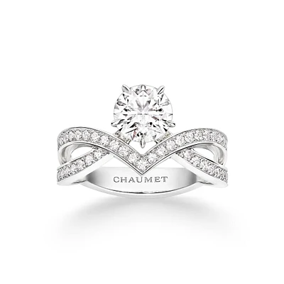 Joséphine Amour d'Aigrette Platinum Diamond Pavé Solitaire From Carat