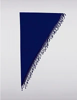Manteaux | La maison du manteau au Québec Foulard Triangulaire Luxueux et Doux avec Franges en Dentelle par Saki