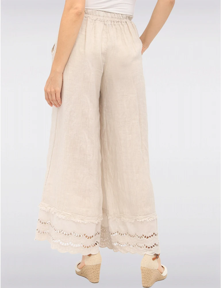 Manteaux | La maison du manteau au Québec Pantalon Large en Lin avec Bordures Broderie Anglaise et Poches par Froccella
