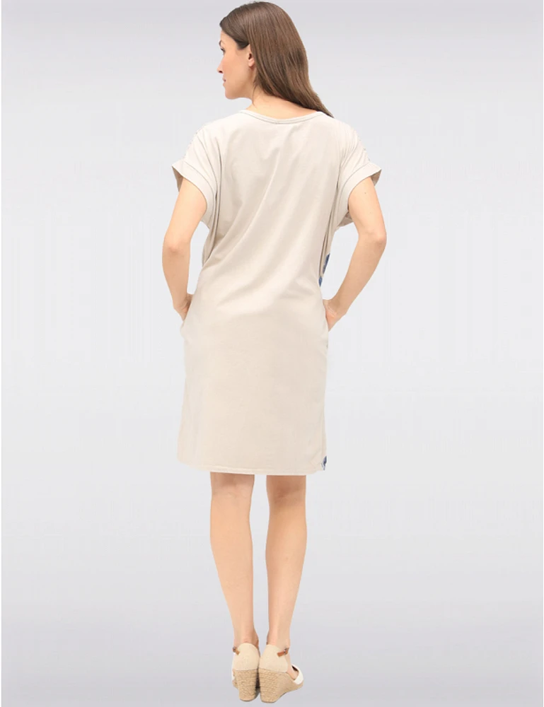 Manteaux | La maison du manteau au Québec Robe en Coton à Devant Imprimé avec Détails Crochet & Poches par Froccella