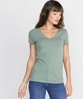 V-Neck Laurel Wreath