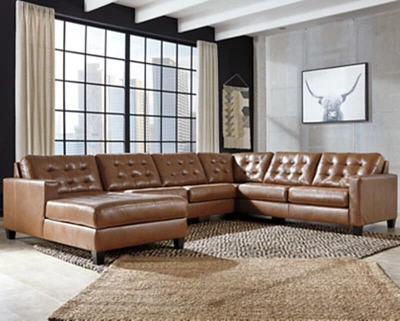 Baskove -Piece Sectional with Left Arm Facing Chaise