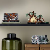 Lego - Star Wars Diorama - 75330 - L Entraînement Jedi Sur Dagobah