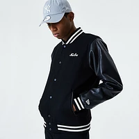 Chamarra New Era Essentials Varsity Negra