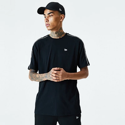 Playera Manga Corta New Era Essentials Oversized Negra