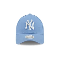 New York Yankees MLB Women's League Essentials 9FORTY Strapback para Mujer