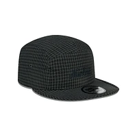 New Era Branded Seersucker 5PANNEL Strapback Negra