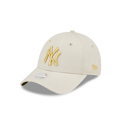 New York Yankees MLB Metallic Logo 9FORTY Strapback para Mujer