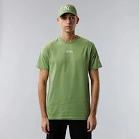 Playera Manga Corta New Era Essentials Script Verde