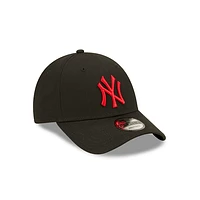 New York Yankees MLB League Essential 9FORTY Strapback