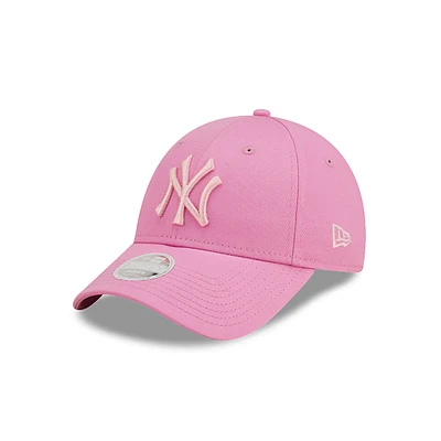 New York Yankees MLB Women's League Essentials 9FORTY Strapback Rosa para Mujer