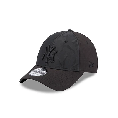 New York Yankees Fabric X New Era Multi Texture 9FORTY Strapback