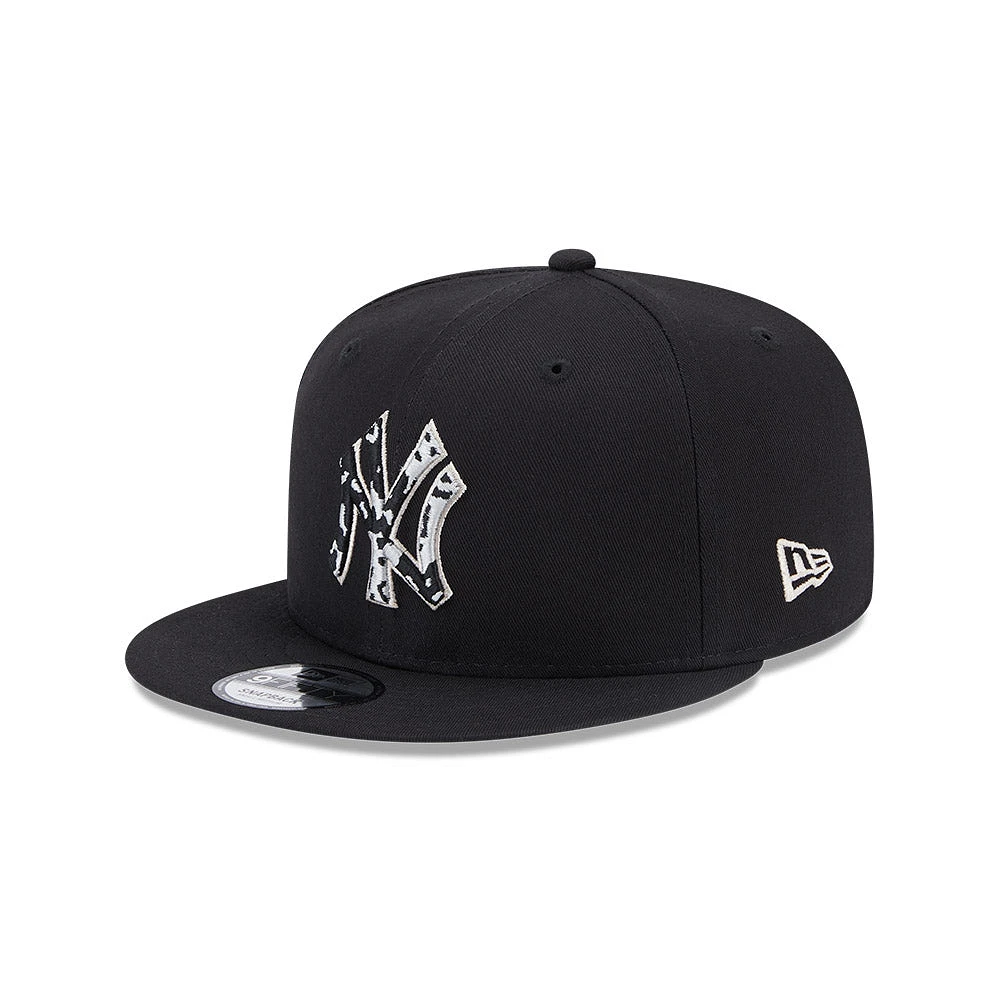 New York Yankees MLB Logo Infill Collection 9FIFTY Snapback