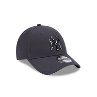 New York Yankees MLB Logo Infill Collection 9FORTY Strapback