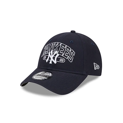 New York Yankees MLB Outline 9FORTY Snapback