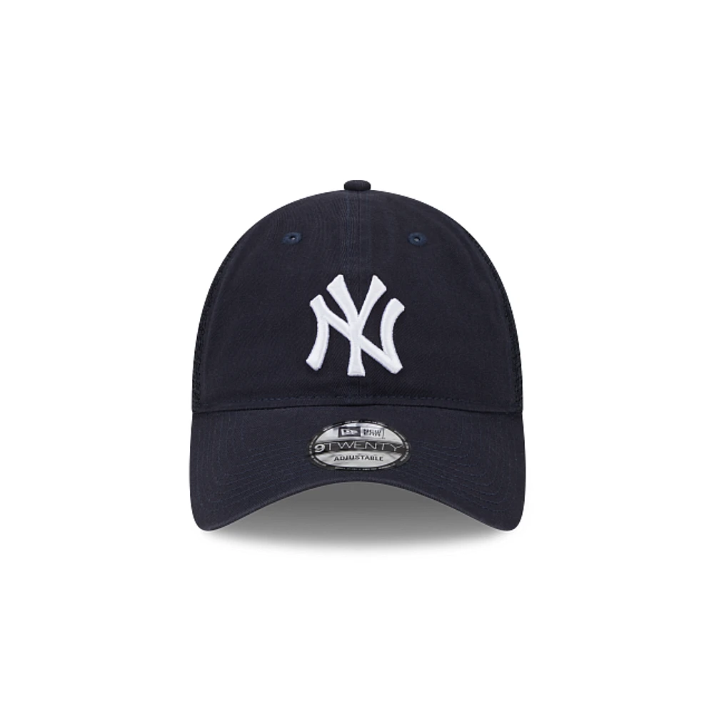 New York Yankees MLB Distinct 9TWENTY Trucker Snapback