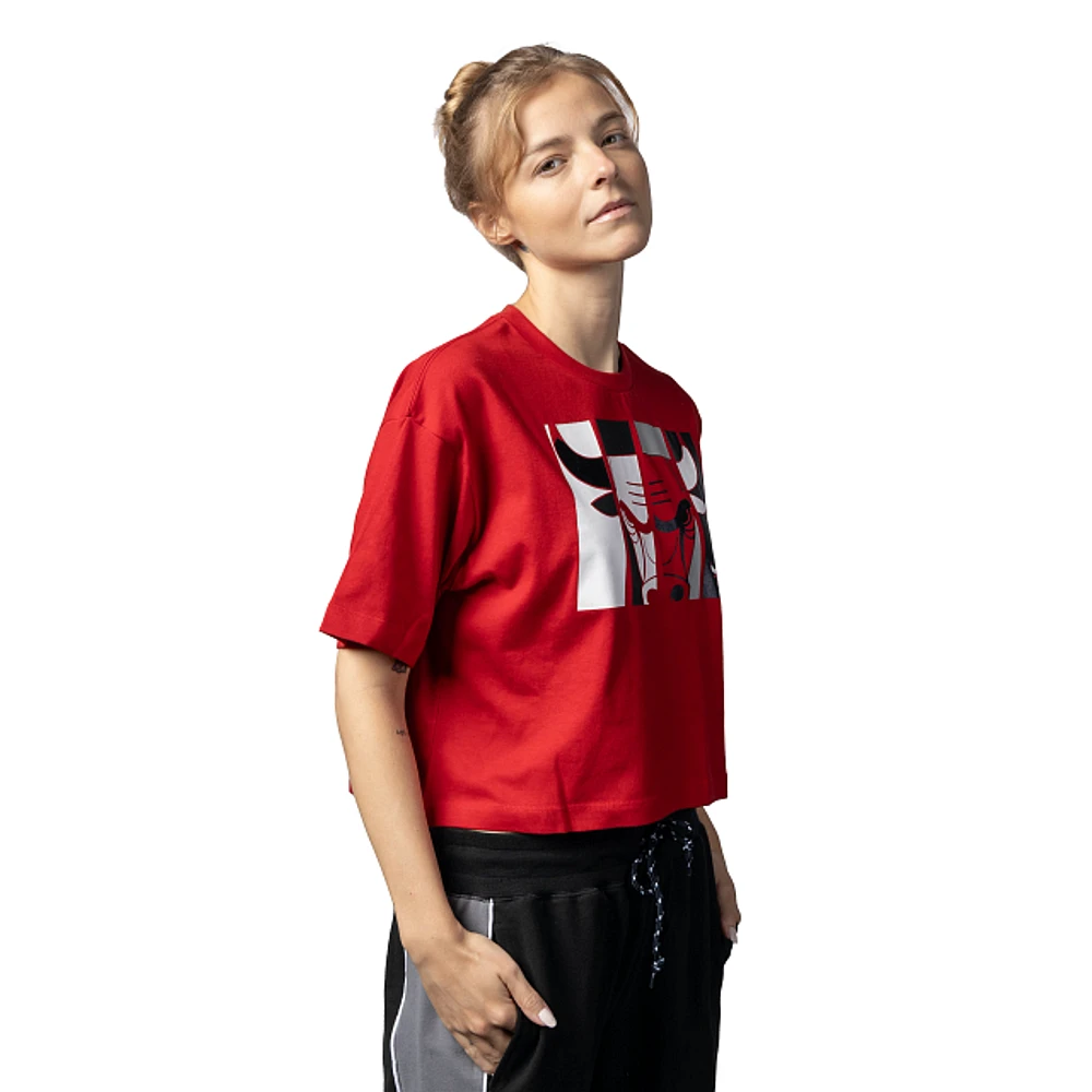 Playera Manga Corta Chicago Bulls NBA Athleisure para Mujer