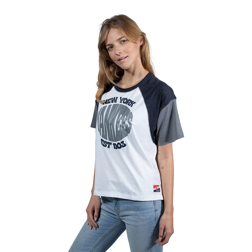 Playera Manga Corta New York Yankees MLB Throwback para Mujer