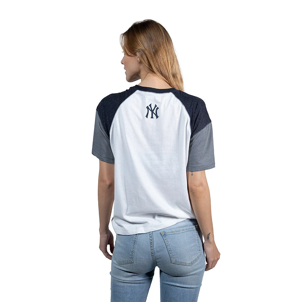 Playera Manga Corta New York Yankees MLB Throwback para Mujer