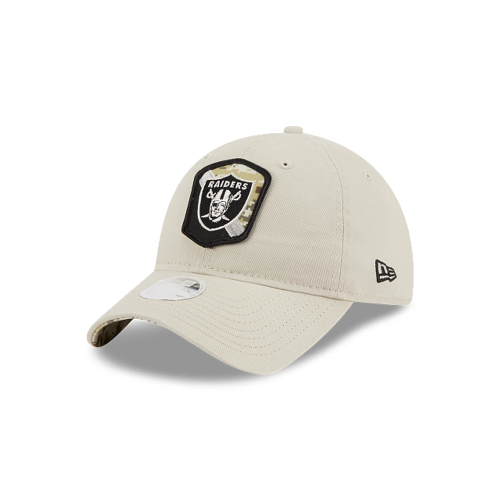 Las Vegas Raiders NFL Salute to Service 2023 9TWENTY Strapback para Mujer