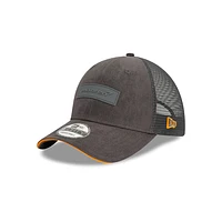 McLaren F1 Team 9FORTY Trucker Suede Gris Snapback