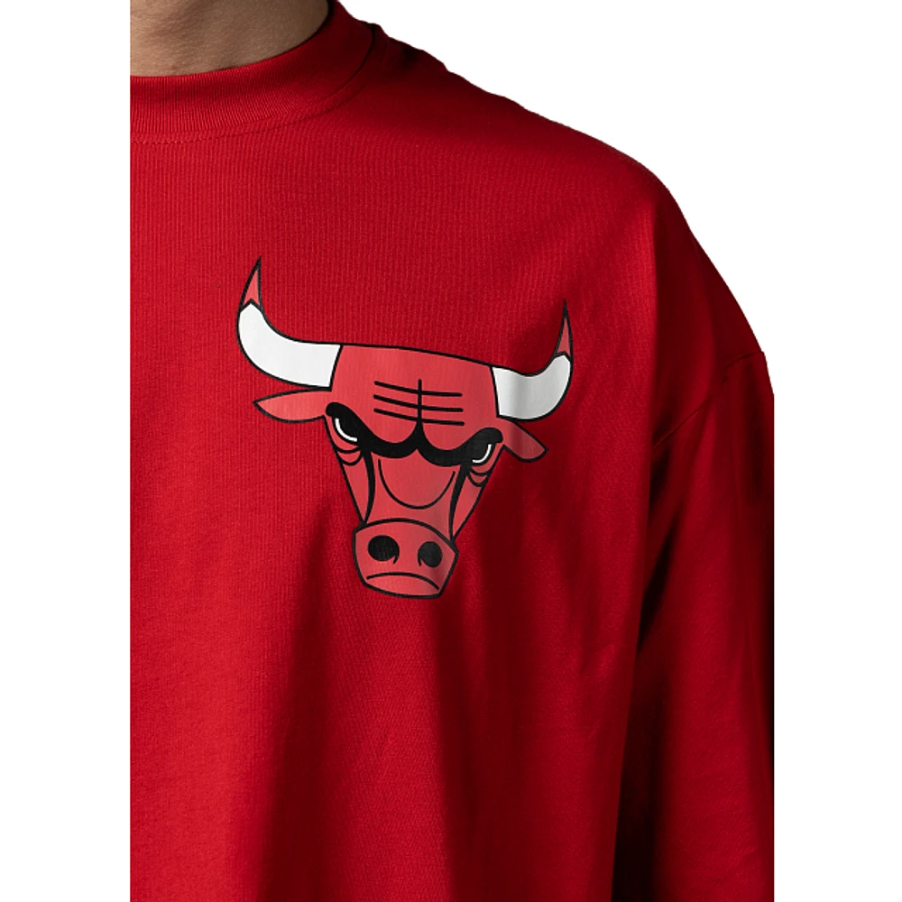 Playera Manga Corta Chicago Bulls NBA Oversized Essentials