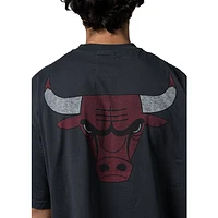 Playera Manga Corta Chicago Bulls NBA Oversized Essentials