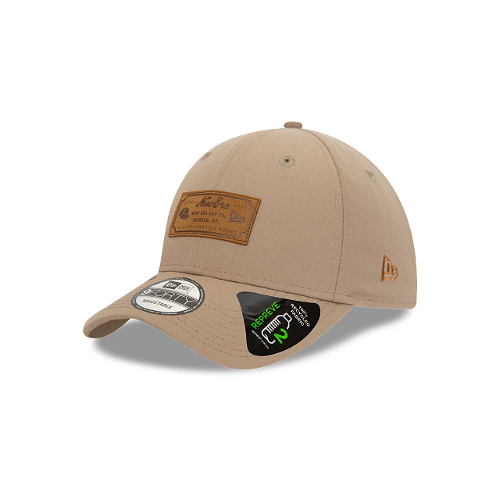 Gorra New Era Essentials Repreve 9FORTY Strapback Café