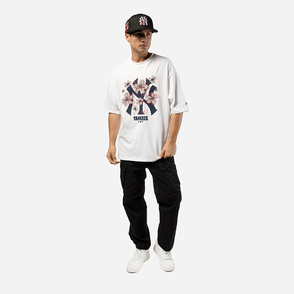 Playera Manga Corta New York Yankees MLB Flower Graphic