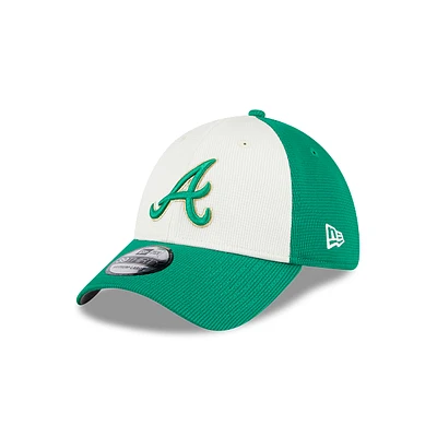 Atlanta Braves MLB St. Patrick's Day 2024 39THIRTY Elástica