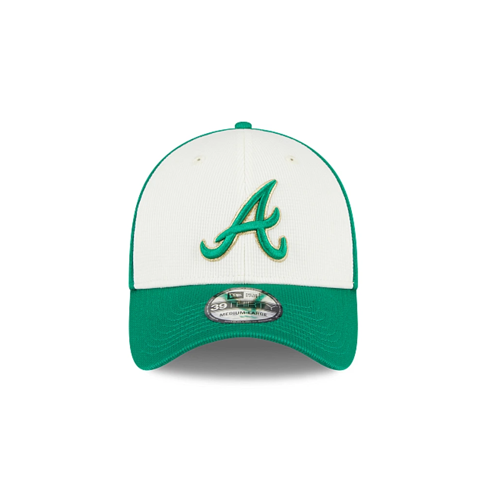 Atlanta Braves MLB St. Patrick's Day 2024 39THIRTY Elástica