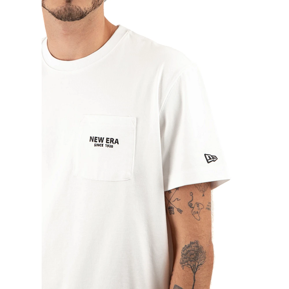 Playera Manga Corta New Era Engraving Mountain Blanca