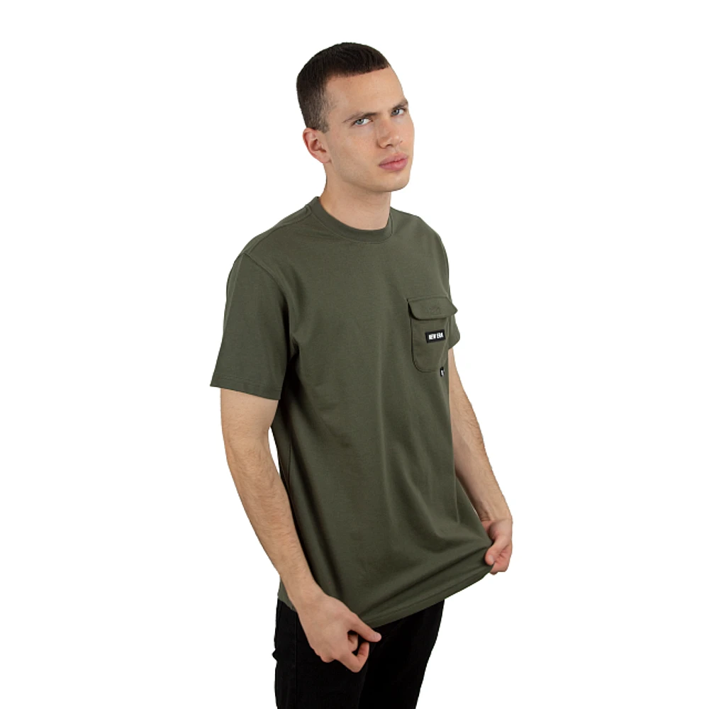 Playera Manga Corta New Era Outdoor Pocket Verde