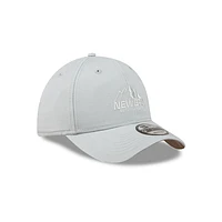 New Era Outdoor Basic Logo 9FORTY Strapback Blanca