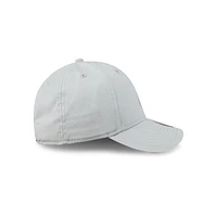 New Era Outdoor Basic Logo 9FORTY Strapback Blanca