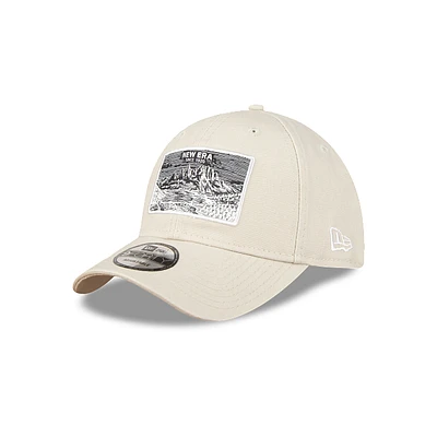 New Era Engraving Mountain 9FORTY Strapback Beige