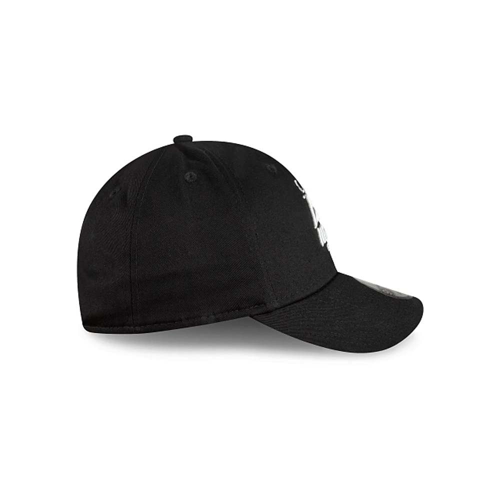 New Era Culture Outdoor 9FORTY Strapback Negra