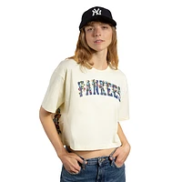 Playera Manga Corta New York Yankees MLB Botanical para Mujer