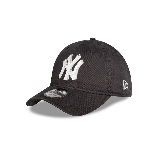 Gorra curva negra ajustable para mujer 9FORTY Monogram de New York Yankees  MLB de New Era